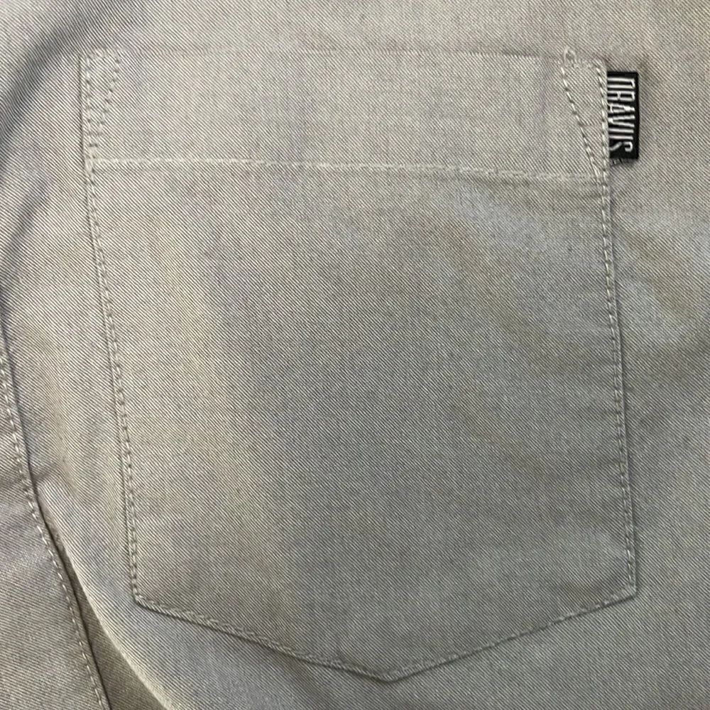Dravus button up shirt.  Grey.  Size Large. - Picture 4 of 6